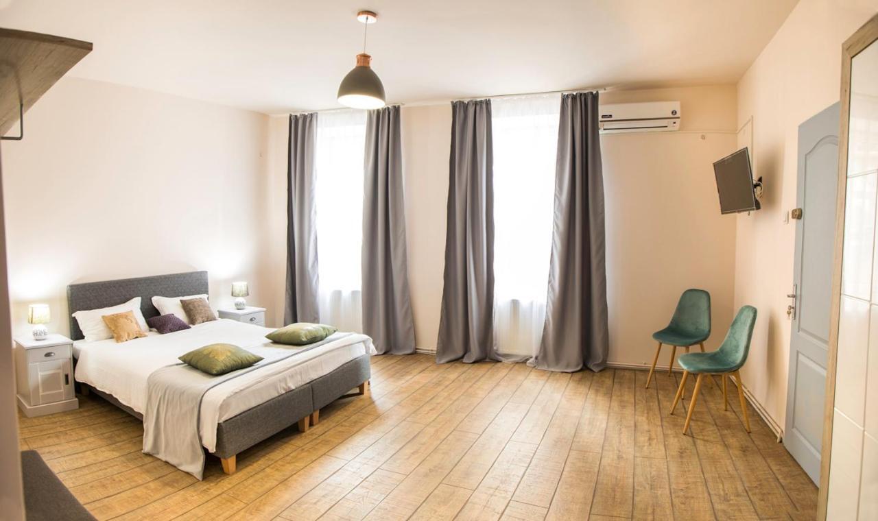 Quarisma Apartment Sibiu Esterno foto